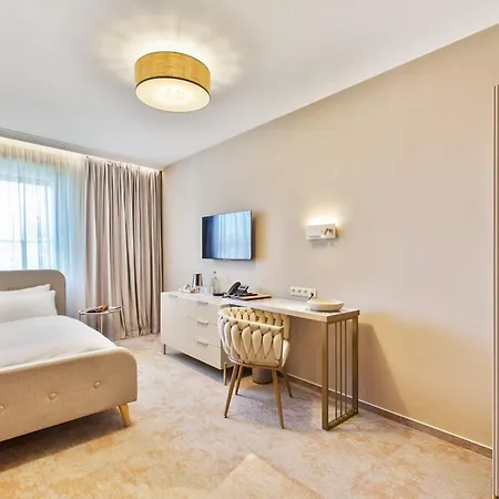 Hotel Mestsky Dumbier 3*